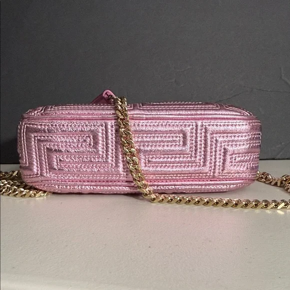 RARE Versace Metallic Pink Crossbody Bag Gold Chain CAMERA purse PERFECT SIZE! - Picture 16 of 17